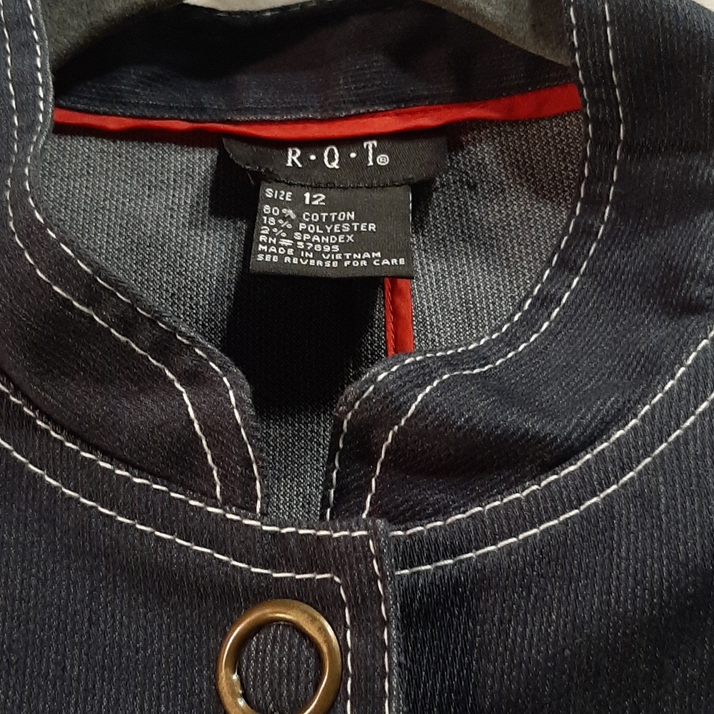 Jacket - Picture 5 of 5